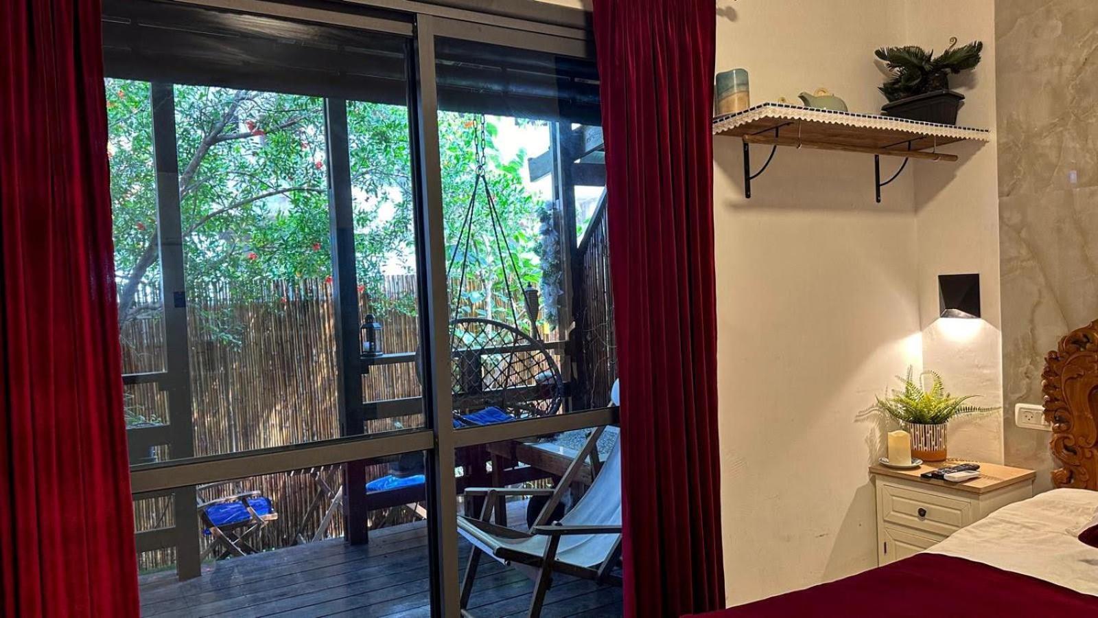 Ahuzat Shaul Seaside Bed & Breakfast Hadera Exterior photo