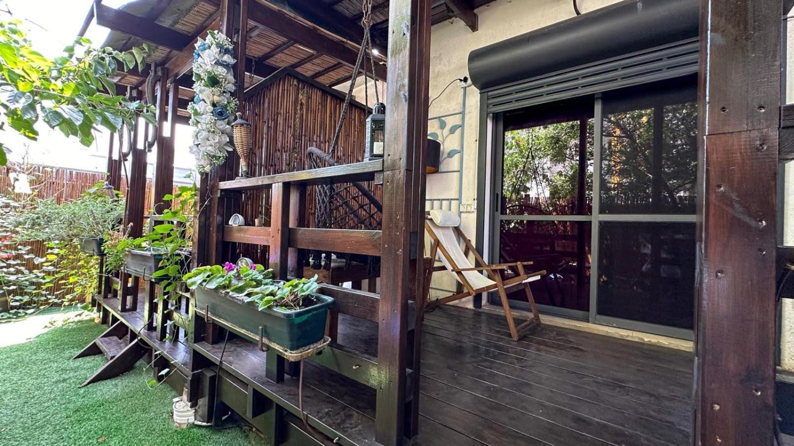 Ahuzat Shaul Seaside Bed & Breakfast Hadera Exterior photo